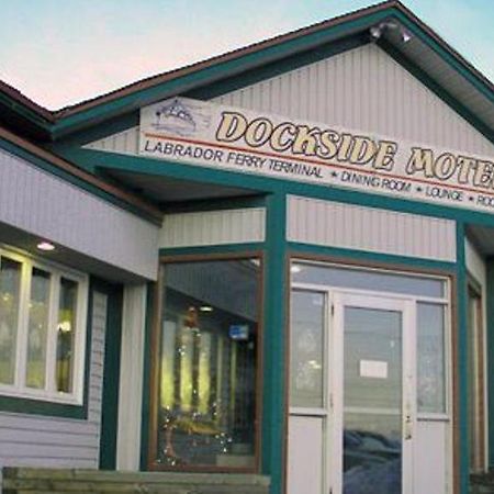 Dockside Motel St. Barbe Exteriör bild